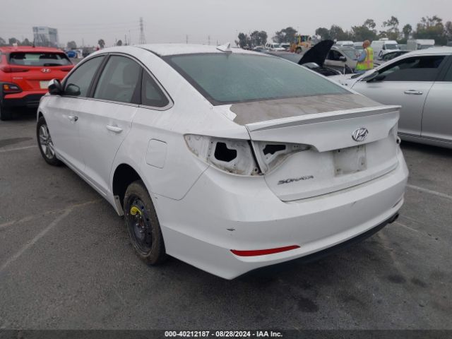 Photo 2 VIN: 5NPE24AF3GH363786 - HYUNDAI SONATA 