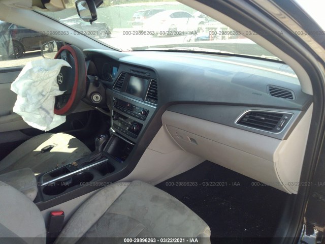 Photo 4 VIN: 5NPE24AF3GH369278 - HYUNDAI SONATA 