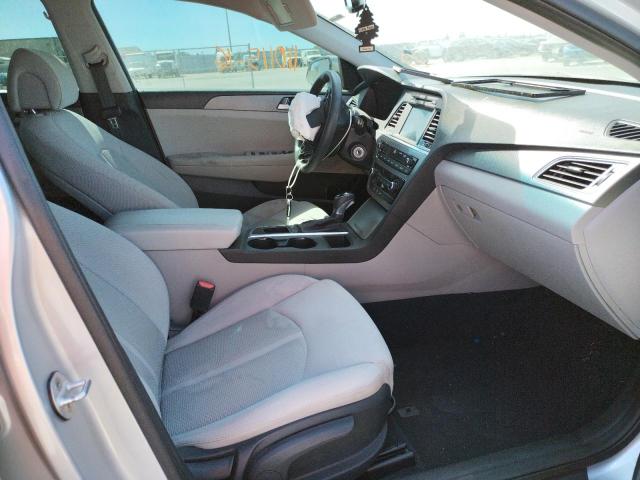 Photo 4 VIN: 5NPE24AF3GH371449 - HYUNDAI SONATA SE 