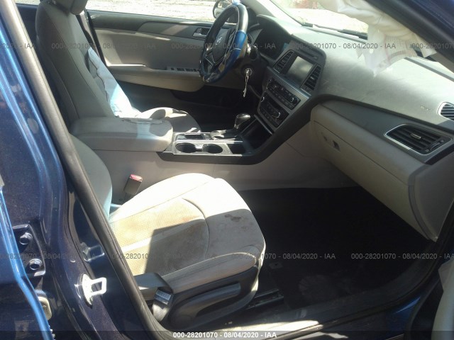 Photo 4 VIN: 5NPE24AF3GH372665 - HYUNDAI SONATA 