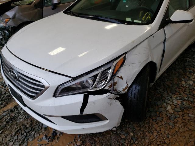 Photo 8 VIN: 5NPE24AF3GH388042 - HYUNDAI SONATA SE 