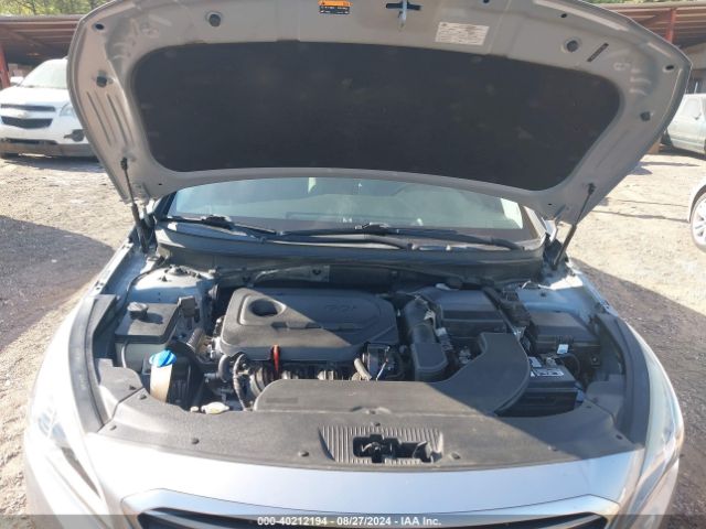 Photo 9 VIN: 5NPE24AF3GH390681 - HYUNDAI SONATA 