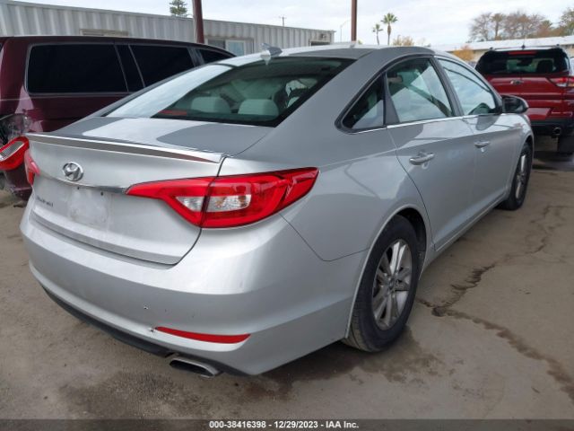 Photo 3 VIN: 5NPE24AF3GH393239 - HYUNDAI SONATA 