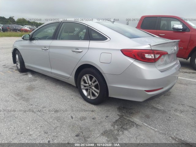 Photo 2 VIN: 5NPE24AF3GH397677 - HYUNDAI SONATA 