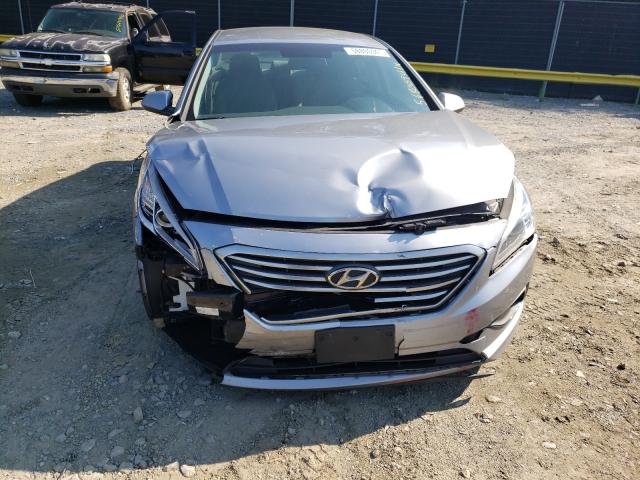 Photo 8 VIN: 5NPE24AF3GH398716 - HYUNDAI SONATA SE 