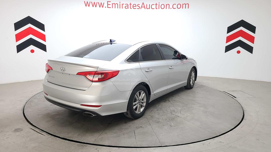 Photo 11 VIN: 5NPE24AF3GH402456 - HYUNDAI SONATA 