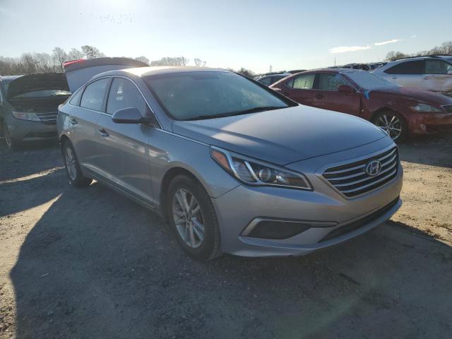 Photo 3 VIN: 5NPE24AF3GH406555 - HYUNDAI SONATA SE 