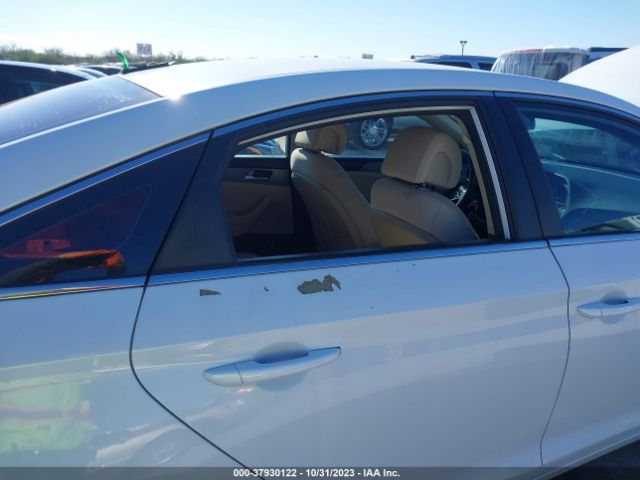 Photo 5 VIN: 5NPE24AF3GH415868 - HYUNDAI SONATA 