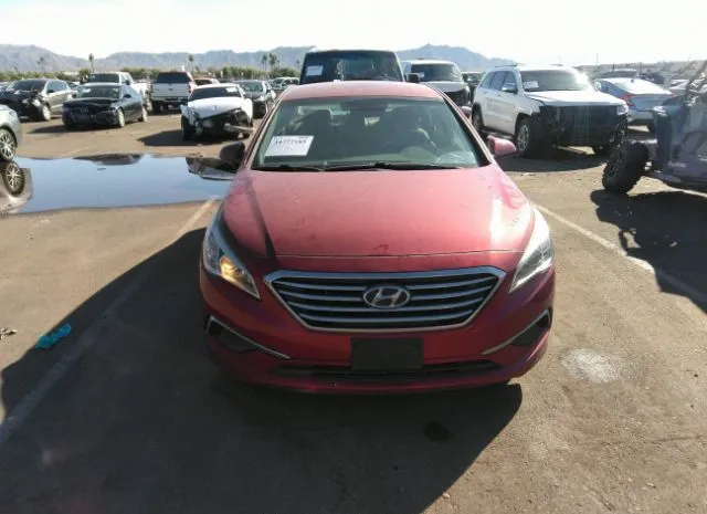 Photo 5 VIN: 5NPE24AF3GH418687 - HYUNDAI SONATA 