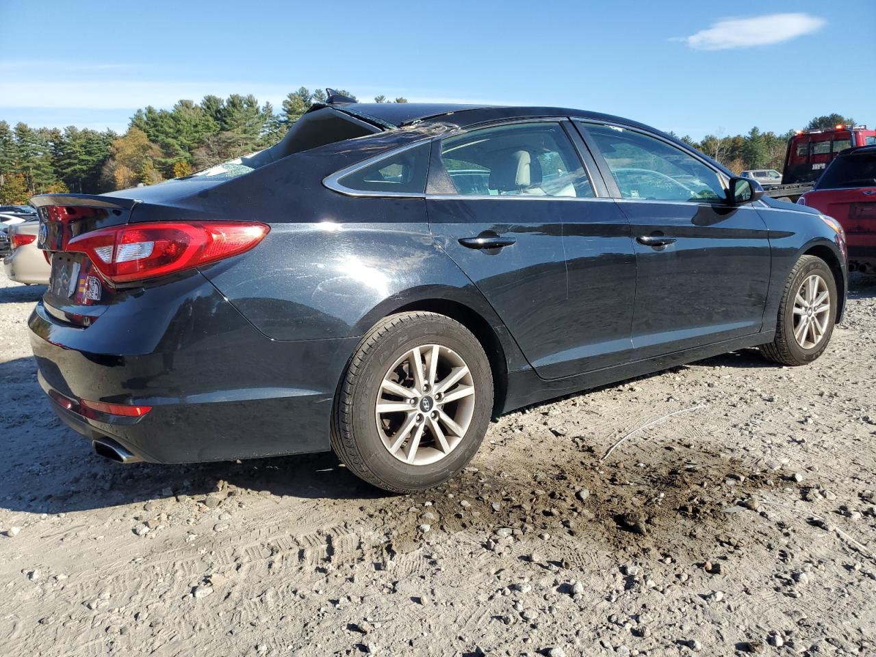 Photo 2 VIN: 5NPE24AF3HH438410 - HYUNDAI SONATA 