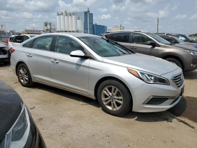 Photo 3 VIN: 5NPE24AF3HH446166 - HYUNDAI SONATA SE 