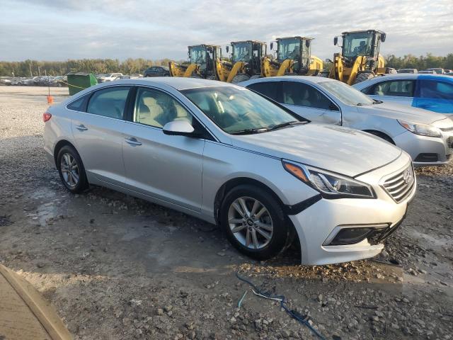 Photo 3 VIN: 5NPE24AF3HH467180 - HYUNDAI SONATA SE 