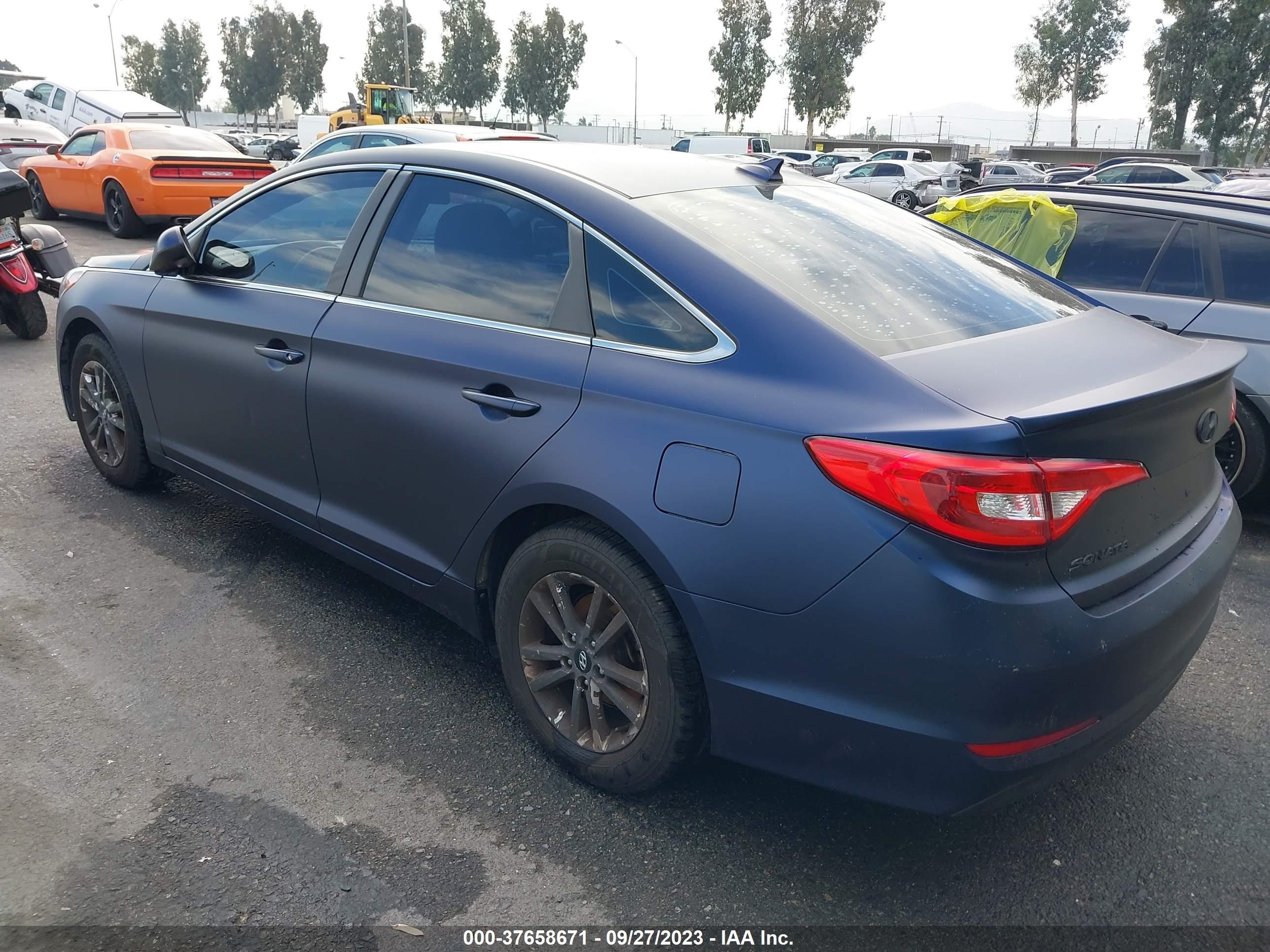 Photo 2 VIN: 5NPE24AF3HH469866 - HYUNDAI SONATA 