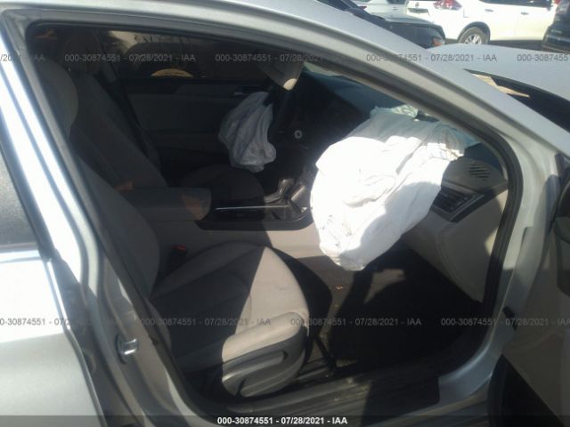 Photo 4 VIN: 5NPE24AF3HH471214 - HYUNDAI SONATA 