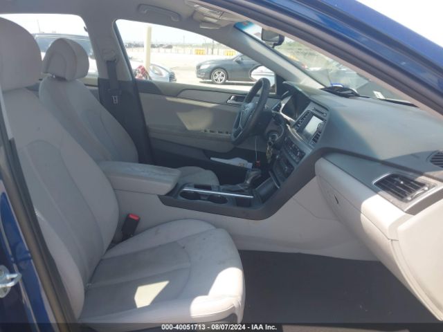 Photo 4 VIN: 5NPE24AF3HH474677 - HYUNDAI SONATA 