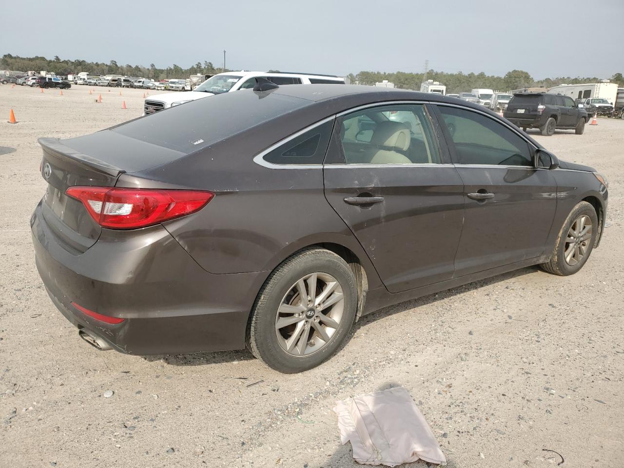 Photo 2 VIN: 5NPE24AF3HH491446 - HYUNDAI SONATA 