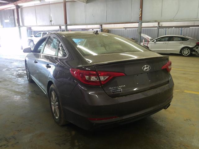 Photo 2 VIN: 5NPE24AF3HH497411 - HYUNDAI SONATA SE 