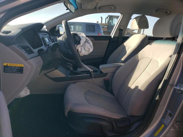 Photo 6 VIN: 5NPE24AF3HH515504 - HYUNDAI SONATA SE 