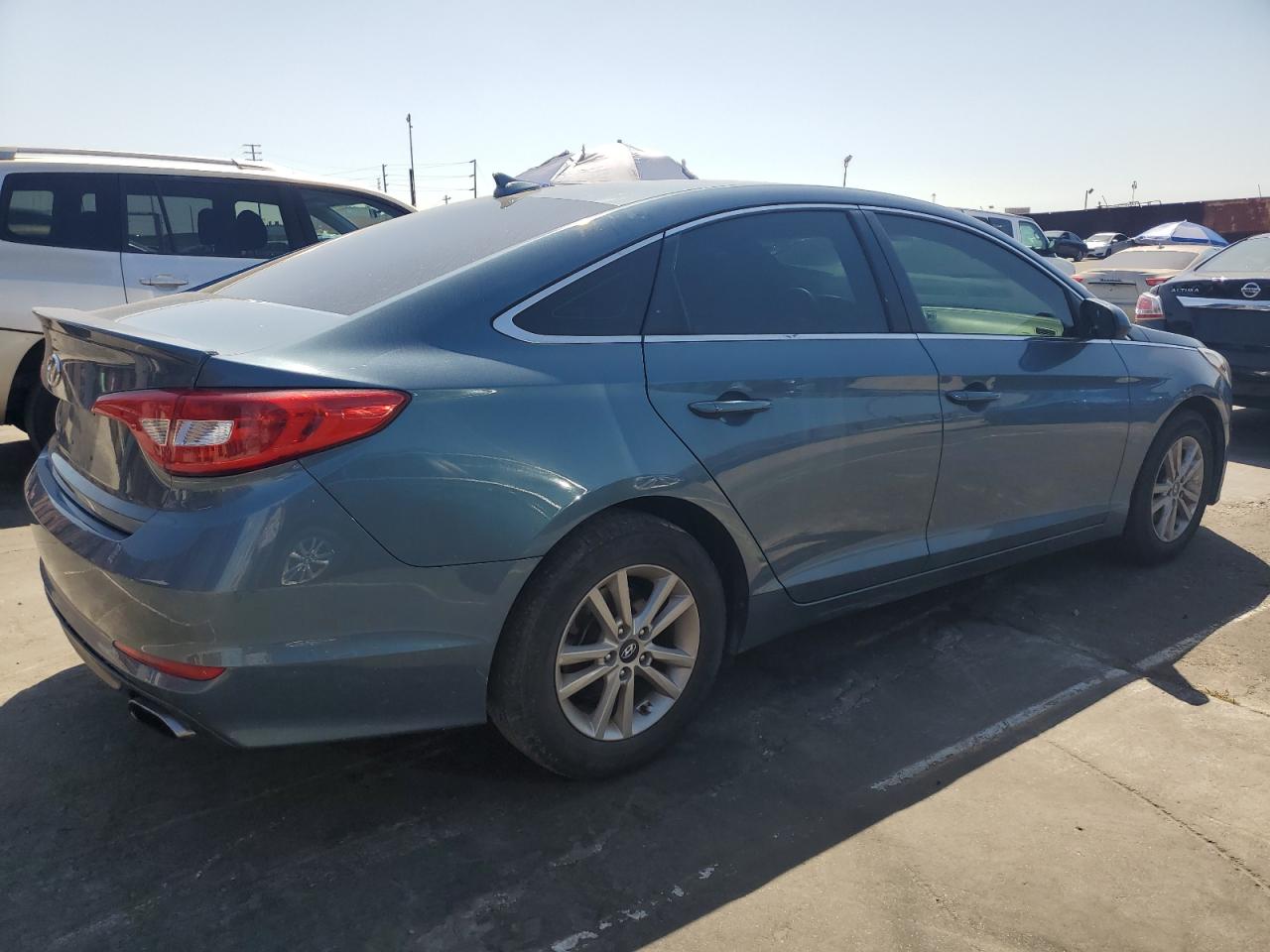 Photo 2 VIN: 5NPE24AF3HH518872 - HYUNDAI SONATA 