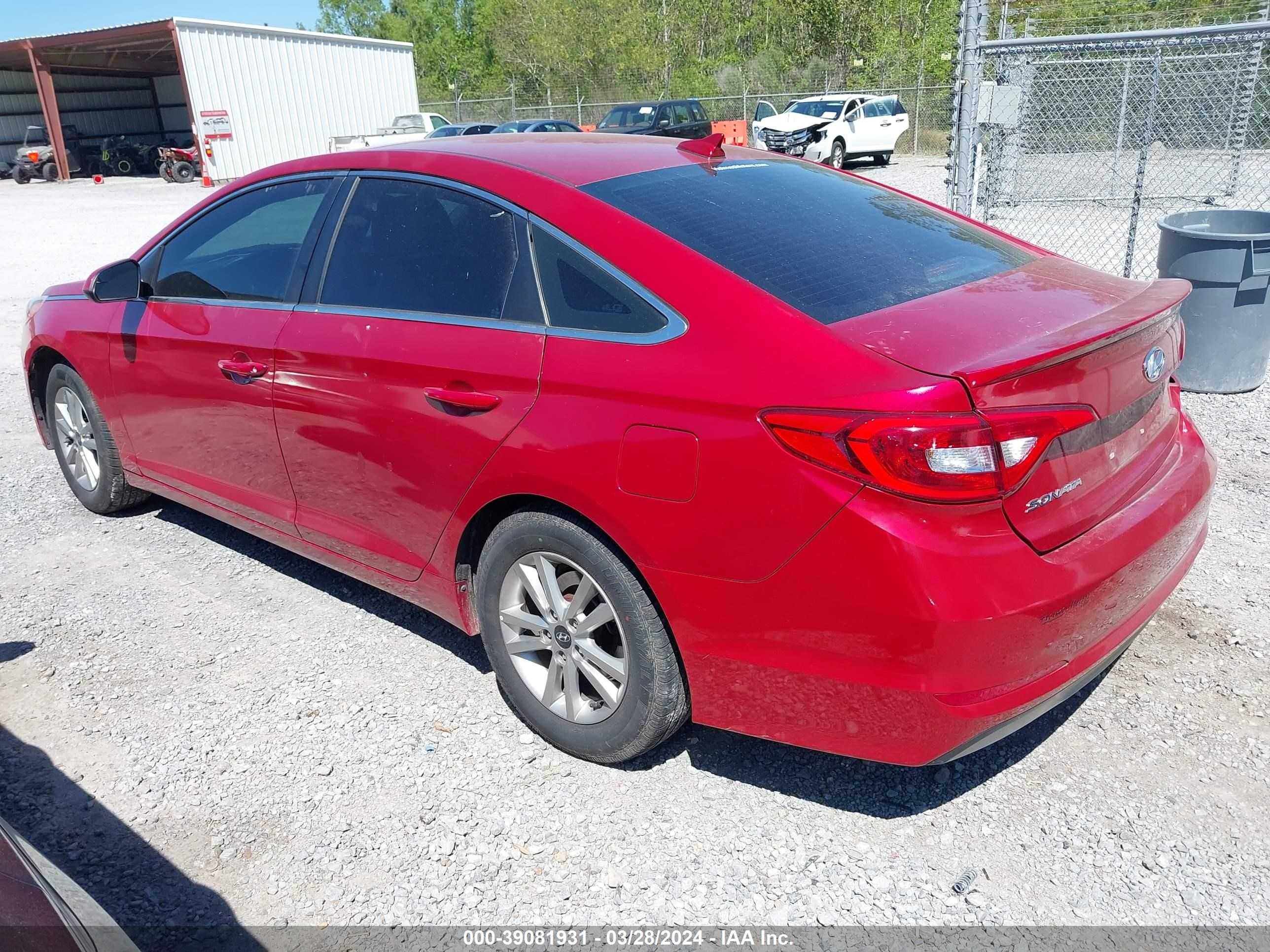 Photo 2 VIN: 5NPE24AF3HH531041 - HYUNDAI SONATA 