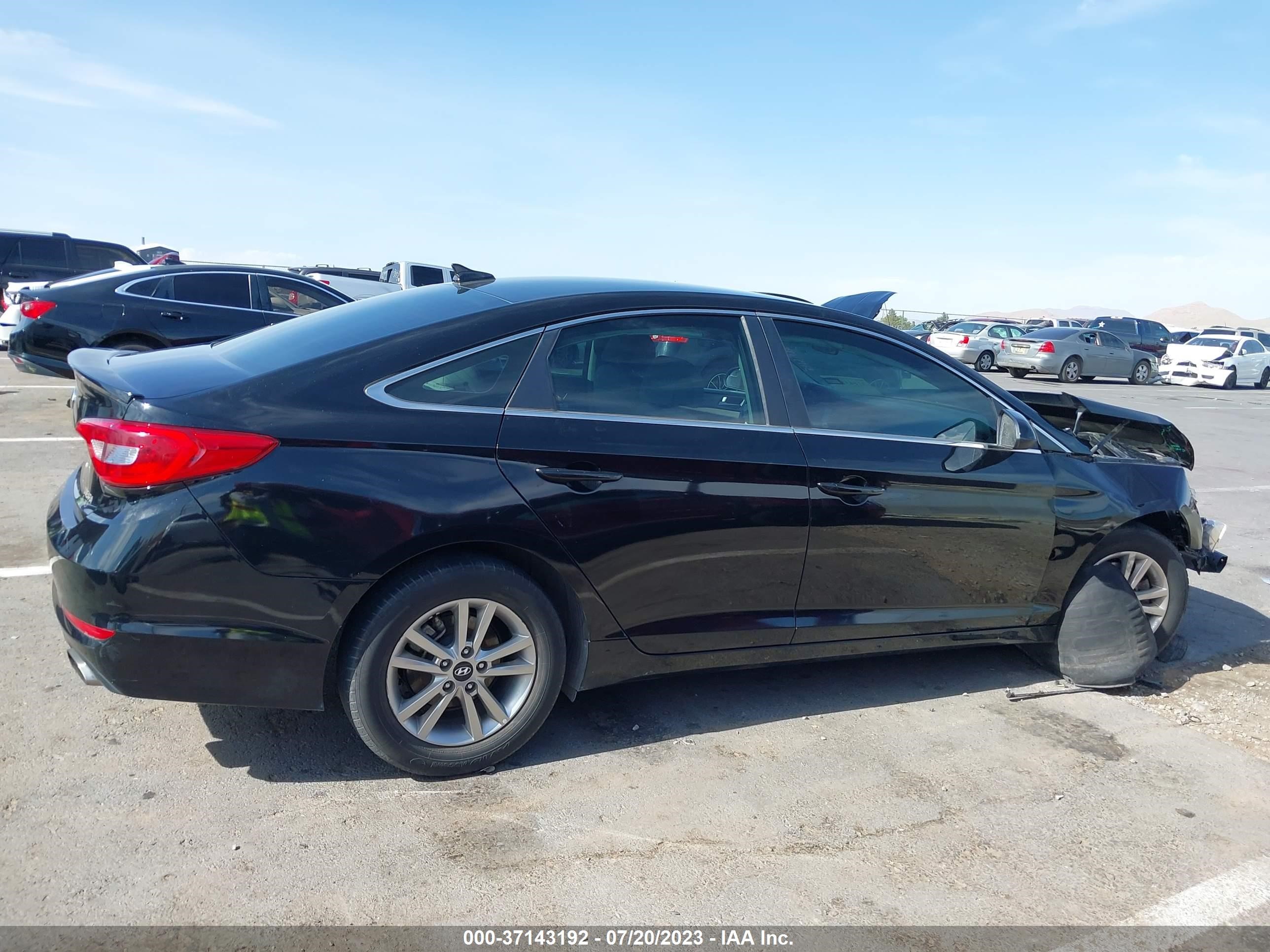 Photo 12 VIN: 5NPE24AF3HH531380 - HYUNDAI SONATA 