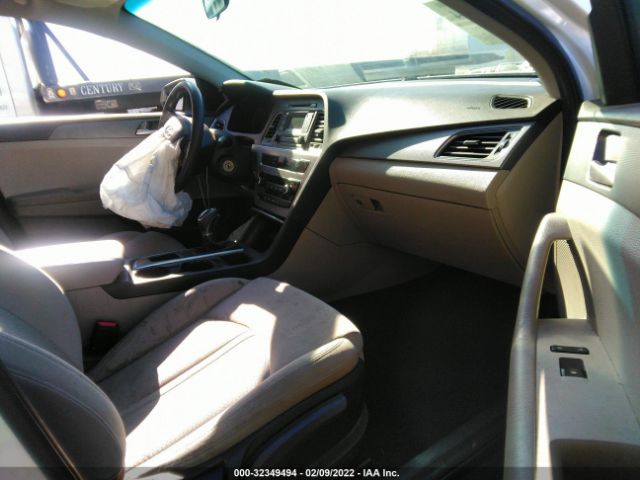 Photo 4 VIN: 5NPE24AF3HH539754 - HYUNDAI SONATA 