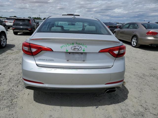 Photo 5 VIN: 5NPE24AF3HH558241 - HYUNDAI SONATA SE 