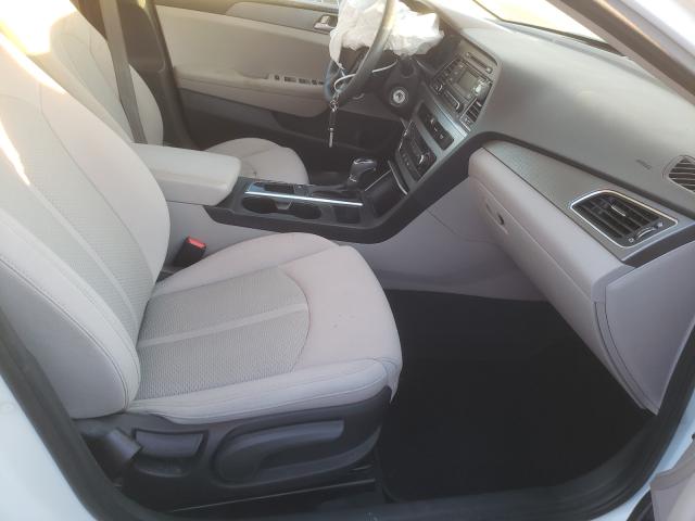 Photo 4 VIN: 5NPE24AF3HH569689 - HYUNDAI SONATA SE 