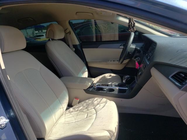 Photo 4 VIN: 5NPE24AF3HH570180 - HYUNDAI SONATA SE 