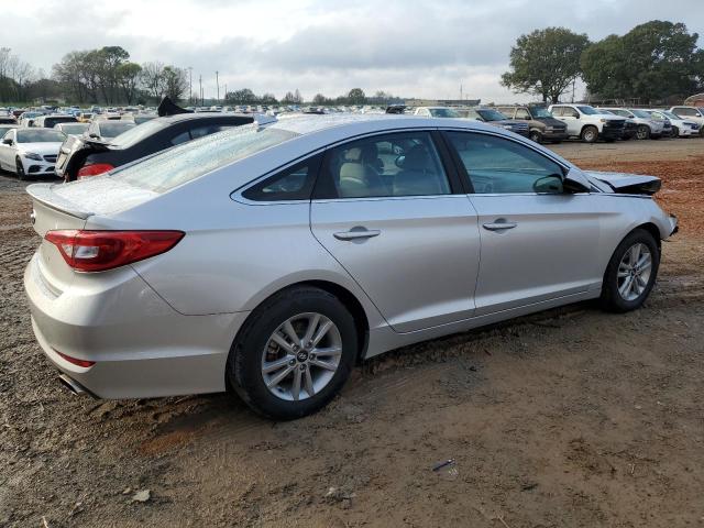 Photo 2 VIN: 5NPE24AF3HH572155 - HYUNDAI SONATA SE 