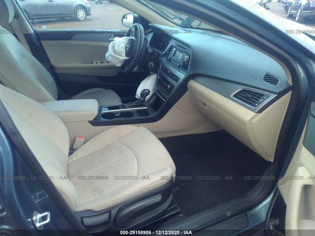 Photo 4 VIN: 5NPE24AF3HH578313 - HYUNDAI SONATA 