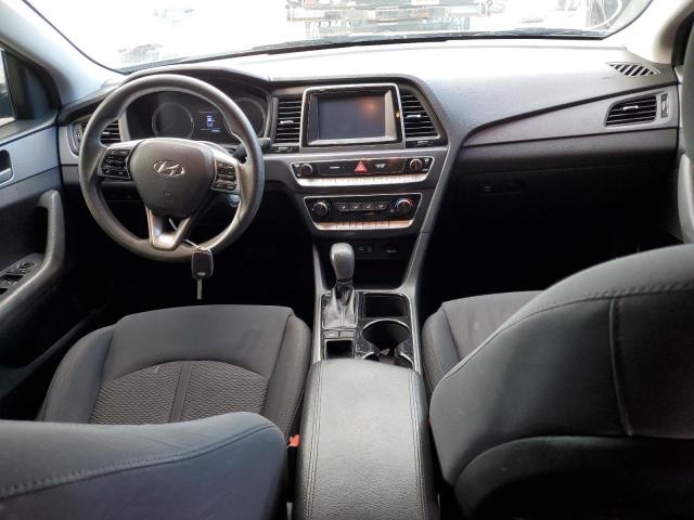 Photo 8 VIN: 5NPE24AF3JH600378 - HYUNDAI SONATA SE 