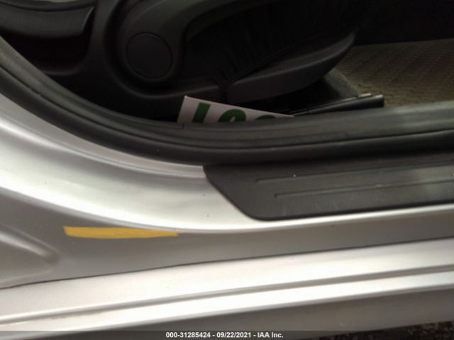 Photo 5 VIN: 5NPE24AF3JH601272 - HYUNDAI SONATA 