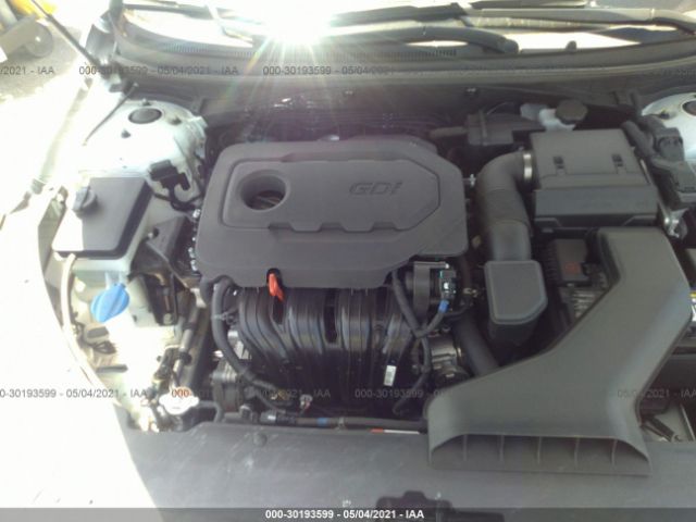 Photo 9 VIN: 5NPE24AF3JH616063 - HYUNDAI SONATA 