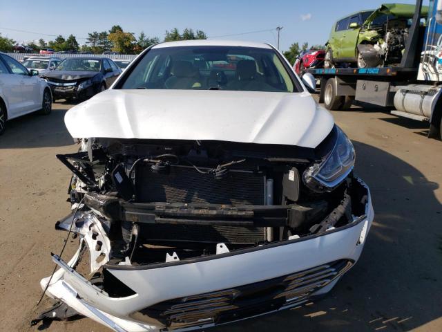 Photo 4 VIN: 5NPE24AF3JH641142 - HYUNDAI SONATA SE 