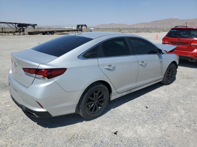 Photo 2 VIN: 5NPE24AF3JH683861 - HYUNDAI SONATA SE 