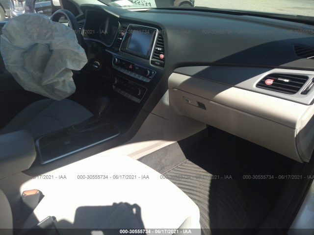 Photo 4 VIN: 5NPE24AF3JH686761 - HYUNDAI SONATA 