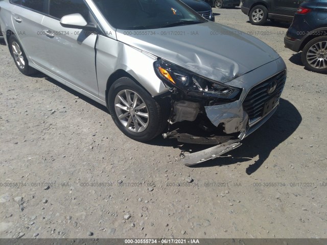 Photo 5 VIN: 5NPE24AF3JH686761 - HYUNDAI SONATA 