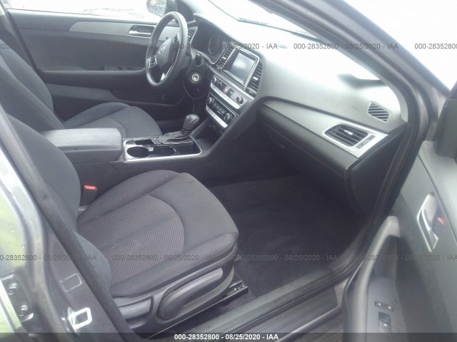 Photo 4 VIN: 5NPE24AF3JH694472 - HYUNDAI SONATA 