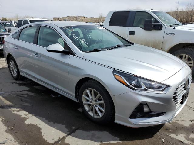 Photo 3 VIN: 5NPE24AF3JH699090 - HYUNDAI SONATA SE 