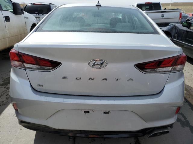 Photo 5 VIN: 5NPE24AF3JH699090 - HYUNDAI SONATA SE 