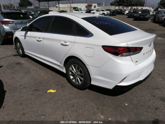 Photo 2 VIN: 5NPE24AF3JH704255 - HYUNDAI SONATA 