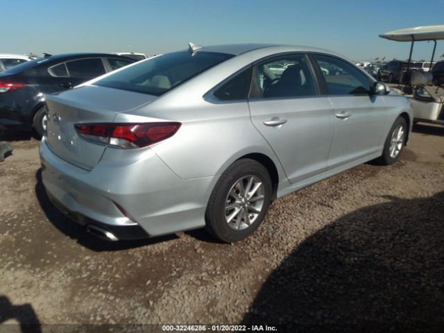 Photo 3 VIN: 5NPE24AF3JH706443 - HYUNDAI SONATA 