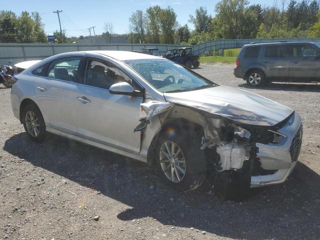 Photo 3 VIN: 5NPE24AF3JH708807 - HYUNDAI SONATA SE 