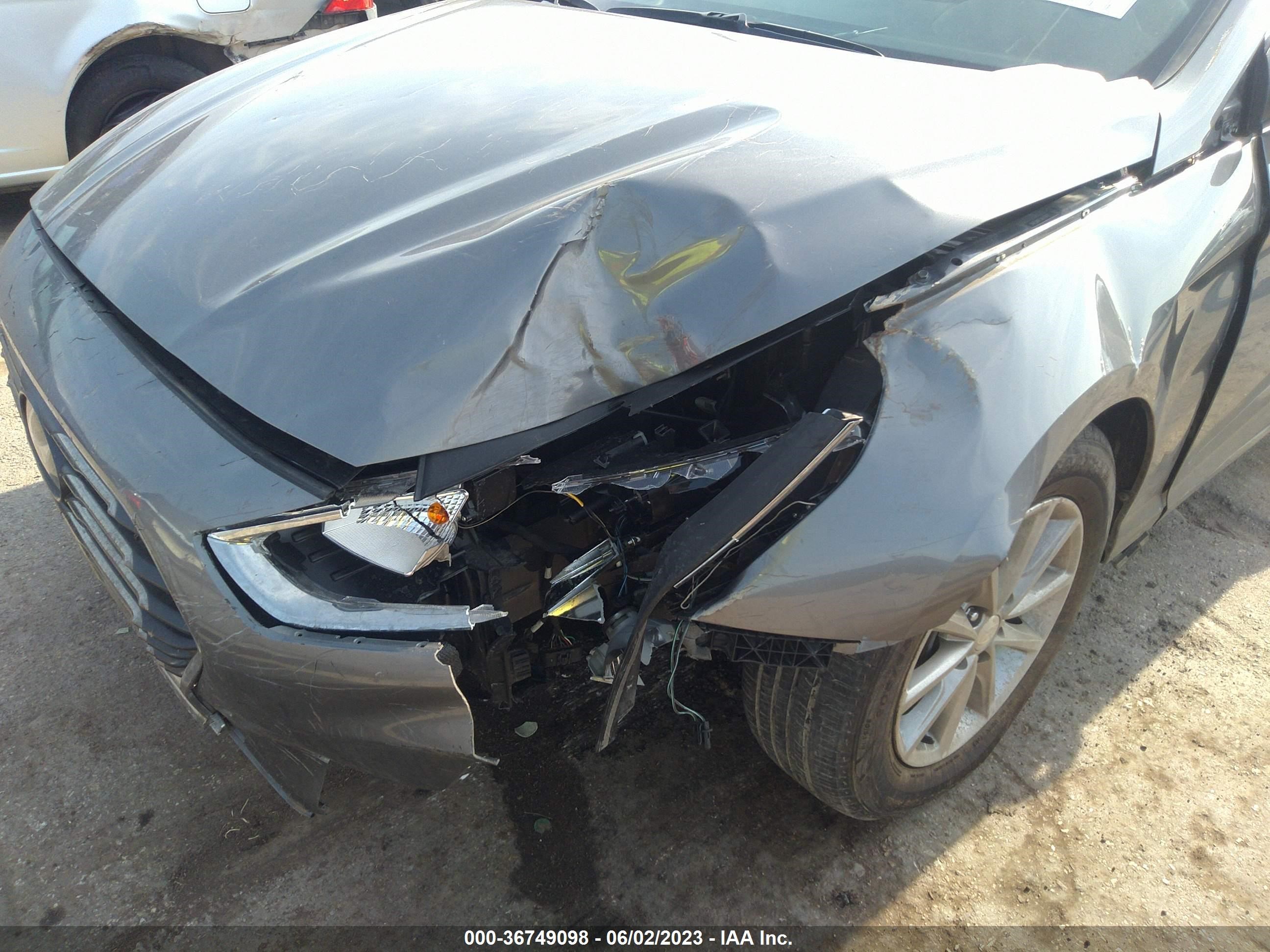 Photo 5 VIN: 5NPE24AF3JH714171 - HYUNDAI SONATA 