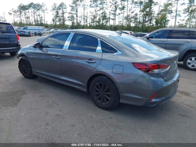 Photo 2 VIN: 5NPE24AF3KH745759 - HYUNDAI SONATA 