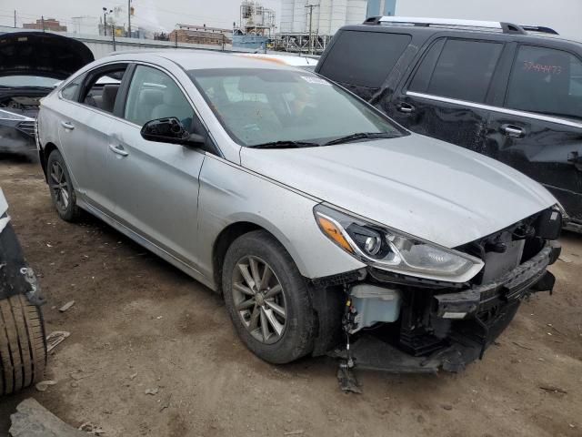 Photo 3 VIN: 5NPE24AF3KH750119 - HYUNDAI SONATA SE 