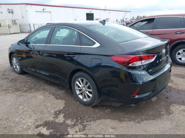 Photo 2 VIN: 5NPE24AF3KH757751 - HYUNDAI SONATA 