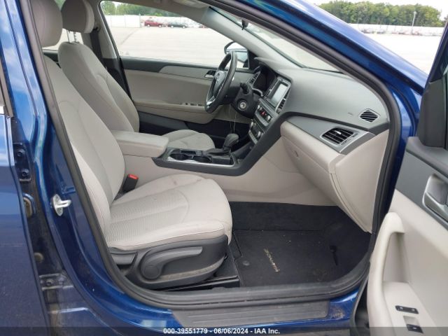 Photo 4 VIN: 5NPE24AF3KH768765 - HYUNDAI SONATA 