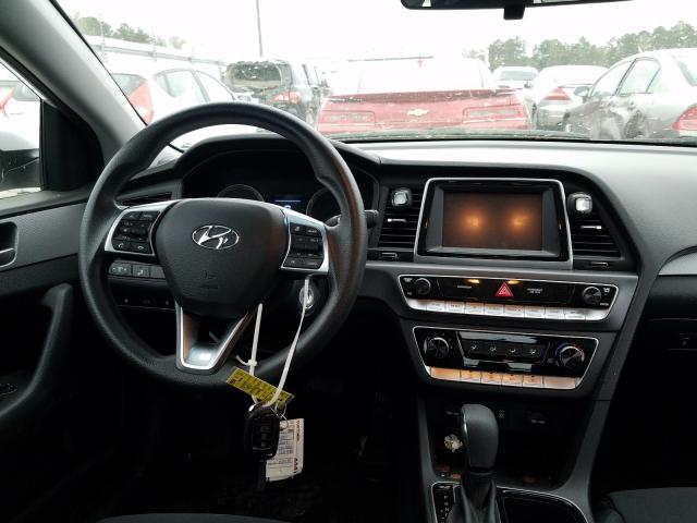 Photo 8 VIN: 5NPE24AF3KH782116 - HYUNDAI SONATA SE 